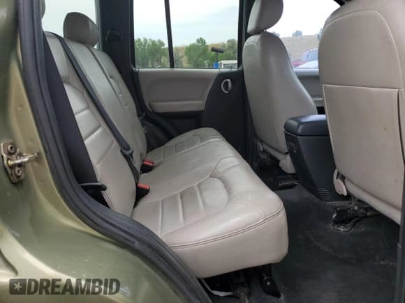 ✅ 2004 Jeep Liberty Renegade • VIN: 1J4GL38KX4W141541 • Lot: 66717735. Wystawiony na Copart z przebiegiem 229 337 mil. Bezpłatny archiwum sprzedaży aukcyjnych z USA i szczegółowy raport historii pojazdu na DreamBid. Zdjęcie 11.