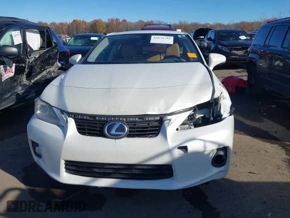 ✅ 2012 Lexus CT 200h Premium • VIN: JTHKD5BH3C2062450 • Lot: 43679785. Wystawiony na IAAI z przebiegiem 153 268 mil. Bezpłatny archiwum sprzedaży aukcyjnych z USA i szczegółowy raport historii pojazdu na DreamBid. Zdjęcie 13.