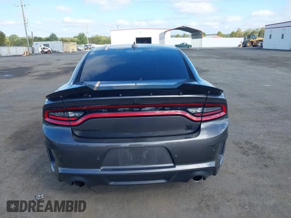 ✅ 2022 Dodge Charger Scat Pack • VIN: 2C3CDXGJ0NH134779 • Lot: 43255539. Wystawiony na IAAI z przebiegiem 33 795 mil. Bezpłatny archiwum sprzedaży aukcyjnych z USA i szczegółowy raport historii pojazdu na DreamBid. Zdjęcie 16.