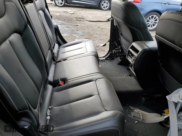 ✅ 2024 Jeep Grand Cherokee Limited • VIN: 1C4RJHBGXRC680045 • Lot: 80783235. Listed on Copart with Not provided. Free auction sales archive from the USA and detailed vehicle history report at DreamBid. Image 11.