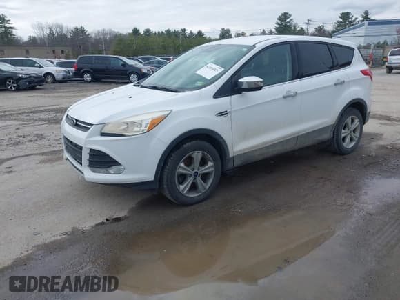 ✅ 2016 Ford Escape SE • VIN: 1FMCU9GX1GUA76589 • Лот: 42014929. Опубликован ранее на IAAI с пробегом 125 294 миль. Бесплатный доступ к архиву аукционных продаж из США и подробный отчёт об истории автомобиля на DreamBid. Изображение 2.