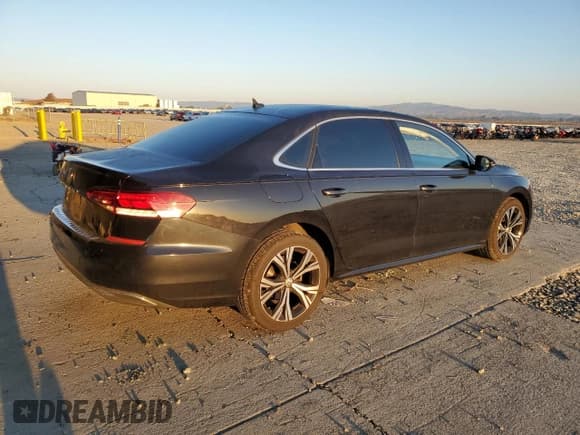 ✅ 2021 Volkswagen Passat SE • VIN: 1VWSA7A35MC000049 • Lot: 80940345. Listed on Copart with 72,920 mi. Free auction sales archive from the USA and detailed vehicle history report at DreamBid. Image 3.