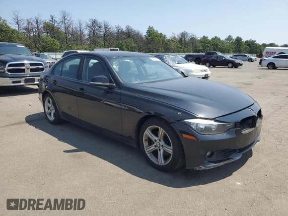 ✅ 2015 BMW 3 Series 320i xDrive • VIN: WBA3C3C5XFK201220 • Lot: 65808715. Listed on Copart with 160,820 mi. Free auction sales archive from the USA and detailed vehicle history report at DreamBid. Image 4.