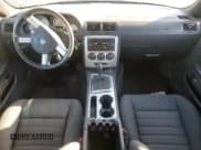 ✅ 2009 Dodge Challenger SE • VIN: 2B3LJ44V69H559165 • Lot: 75108994. Wystawiony na Copart z przebiegiem 131 660 mil. Bezpłatny archiwum sprzedaży aukcyjnych z USA i szczegółowy raport historii pojazdu na DreamBid. Zdjęcie 8.