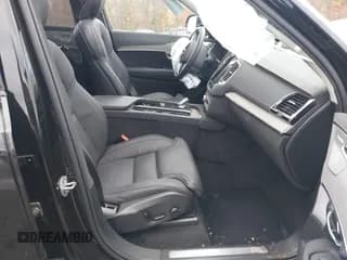 ✅ 2025 Volvo XC90 • VIN: YV4H60JF7S1303761 • Лот: 43584021. Опубликован ранее на IAAI с пробегом 9 510 миль. Бесплатный доступ к архиву аукционных продаж из США и подробный отчёт об истории автомобиля на DreamBid. Изображение 5.