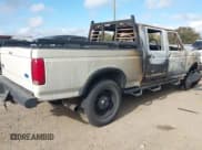 ✅ 1997 Ford F-250 • VIN: 1FTHW26F7VEA27747 • Lot: 43710951. Wystawiony na IAAI z przebiegiem Nie podano. Bezpłatny archiwum sprzedaży aukcyjnych z USA i szczegółowy raport historii pojazdu na DreamBid. Zdjęcie 4.