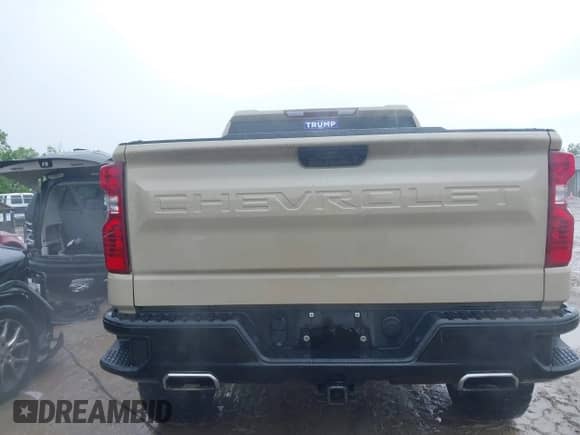 2022 Chevrolet Silverado 1500 Custom Trail Boss with VIN 3GCPDCED5NG679881, listed as a IAAI auction lot 42430820 with 30,910 mi miles and . Bid and sale history available at DreamBid. Image 16.