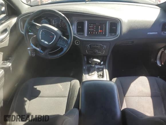 2019 Dodge Charger SXT z VIN 2C3CDXBG3KH523262, wystawiony jako Copart lot #84212145 z przebiegiem 54 744 mil mil oraz Szkoda całkowita • Salvage title. Historia ofert i sprzedaży dostępna na DreamBid. Obrazek 8.