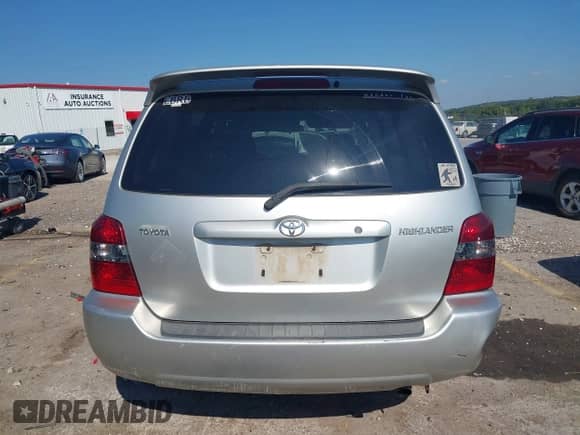 2006 Toyota Highlander с VIN JTEGD21A560141284, выставлен на аукционе IAAI как лот 43358293 с пробегом 229 503 миль миль и . История ставок и продаж доступна на DreamBid. Изображение 17.