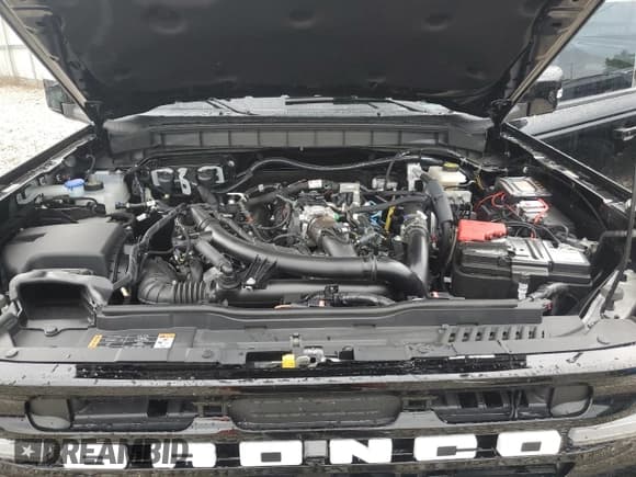 ✅ 2023 Ford Bronco • VIN: 1FMDE5CP6PLB44584 • Lot: 66475945. Wystawiony na Copart z przebiegiem 10 180 mil. Bezpłatny archiwum sprzedaży aukcyjnych z USA i szczegółowy raport historii pojazdu na DreamBid. Zdjęcie 12.