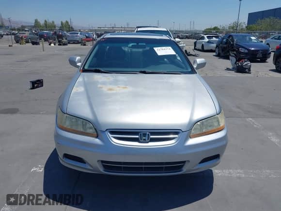 2001 Honda Accord EX с VIN 1HGCG22501A034854, выставлен на аукционе IAAI как лот 42784374 с пробегом 234 824 миль миль и . История ставок и продаж доступна на DreamBid. Изображение 12.