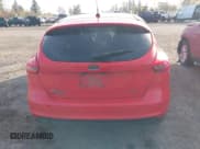 ✅ 2016 Ford Focus SE • VIN: 1FADP3K26GL286044 • Lot: 43503191. Wystawiony na IAAI z przebiegiem 122 063 mil. Bezpłatny archiwum sprzedaży aukcyjnych z USA i szczegółowy raport historii pojazdu na DreamBid. Zdjęcie 16.