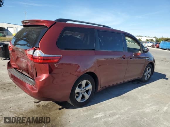 ✅ 2016 Toyota Sienna LE • VIN: 5TDKK3DCXGS708630 • Lot: 87405095. Listed on Copart with 82,368 mi. Free auction sales archive from the USA and detailed vehicle history report at DreamBid. Image 3.