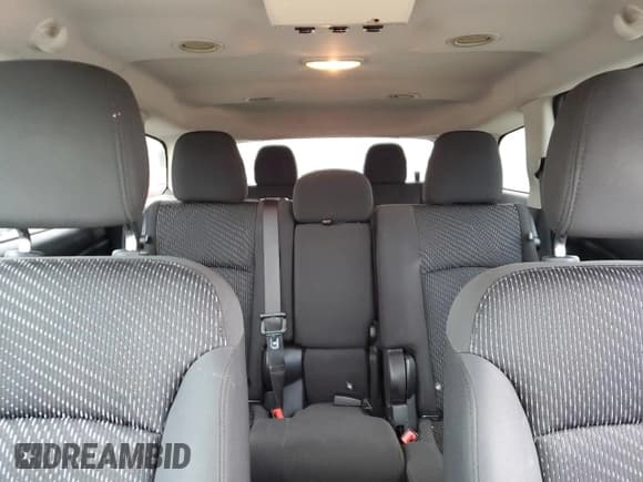 ✅ 2017 Dodge Journey SE • VIN: 3C4PDCAB5HT683039 • Лот: 92354905. Опубликован ранее на Copart с пробегом 187 718 миль. Бесплатный доступ к архиву аукционных продаж из США и подробный отчёт об истории автомобиля на DreamBid. Изображение 10.