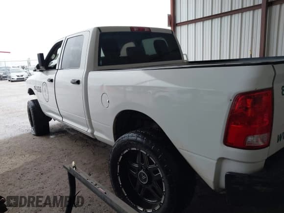 ✅ 2018 Ram 2500 Tradesman • VIN: 3C6UR5CL2JG283449 • Lot: 42113371. Listed on IAAI with 127,352 mi. Free auction sales archive from the USA and detailed vehicle history report at DreamBid. Image 3.