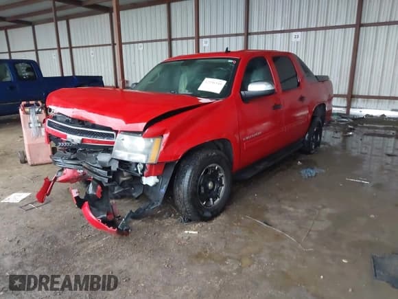 ✅ 2010 Chevrolet Avalanche LS • VIN: 3GNNCEE03AG105669 • Lot: 42196345. Wystawiony na IAAI z przebiegiem 135 364 mil. Bezpłatny archiwum sprzedaży aukcyjnych z USA i szczegółowy raport historii pojazdu na DreamBid. Zdjęcie 2.