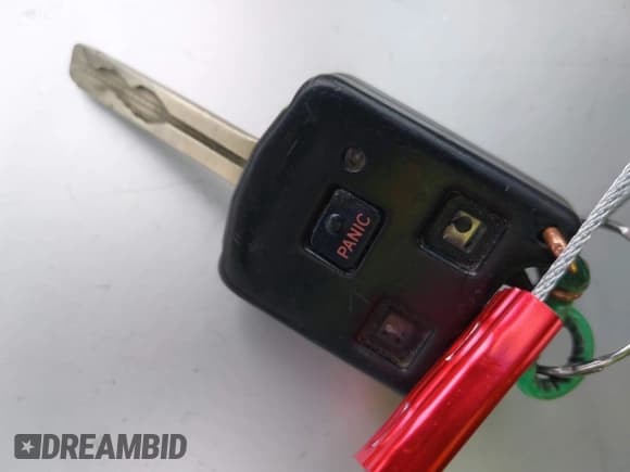 ✅ 2000 Lexus ES 300 • VIN: JT8BF28G4Y5094384 • Lot: 43322210. Listed on IAAI with 176,678 mi. Free auction sales archive from the USA and detailed vehicle history report at DreamBid. Image 11.