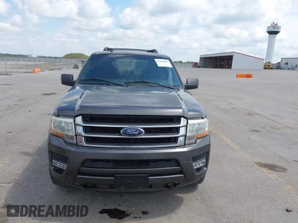 ✅ 2015 Ford Expedition XLT • VIN: 1FMJU1JT2FEF38164 • Lot: 43000898. Wystawiony na IAAI z przebiegiem 216 966 mil. Bezpłatny archiwum sprzedaży aukcyjnych z USA i szczegółowy raport historii pojazdu na DreamBid. Zdjęcie 13.