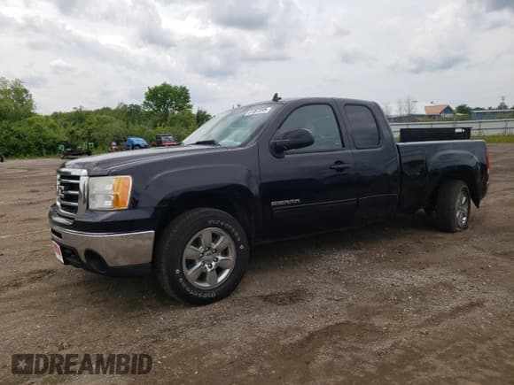 ✅ 2013 GMC Sierra 1500 SLT • VIN: 1GTR2WE71DZ212420 • Lot: 61867095. Listed on Copart with 148,498 mi. Free auction sales archive from the USA and detailed vehicle history report at DreamBid. Image 1.