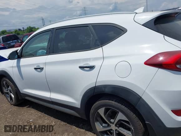2017 Hyundai Tucson Night Edition with VIN KM8J3CA23HU273348, listed as a IAAI auction lot 42580740 with Not provided miles and . Bid and sale history available at DreamBid. Image 14.