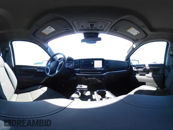 ✅ 2024 Chevrolet Silverado 1500 RST • VIN: 1GCUDEE82RZ343368 • Lot: 41853257. Listed on IAAI with 11,410 mi. Free auction sales archive from the USA and detailed vehicle history report at DreamBid. Image 18.