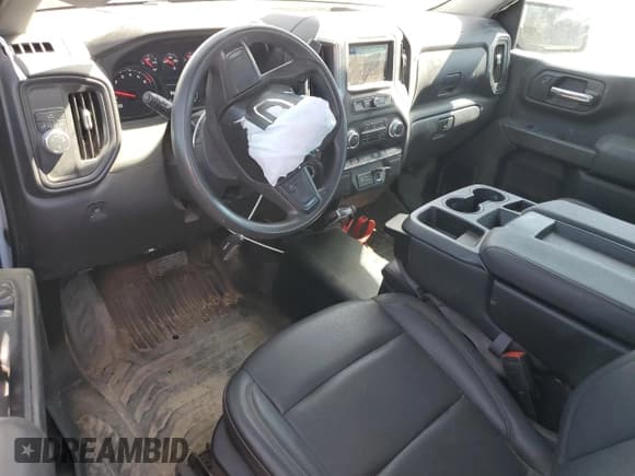 ✅ 2024 GMC Sierra 1500 Pro • VIN: 3GTNHAEK0RG201033 • Лот: 56487995. Опубликован ранее на Copart с пробегом 30 077 миль. Бесплатный доступ к архиву аукционных продаж из США и подробный отчёт об истории автомобиля на DreamBid. Изображение 8.