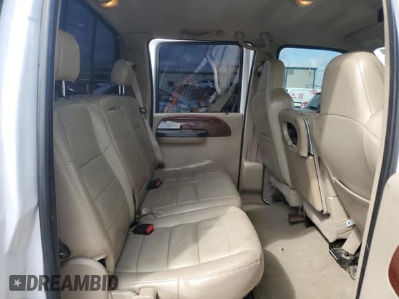 ✅ 2005 Ford F-350 XL • VIN: 1FTWW33P25EC76984 • Lot: 71441225. Listed on Copart with 342,304 mi. Free auction sales archive from the USA and detailed vehicle history report at DreamBid. Image 10.