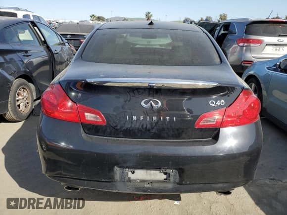 ✅ 2015 Infiniti Q40 • VIN: JN1CV6AP3FM501952 • Lot: 46221694. Wystawiony na Copart z przebiegiem 82 247 mil. Bezpłatny archiwum sprzedaży aukcyjnych z USA i szczegółowy raport historii pojazdu na DreamBid. Zdjęcie 6.