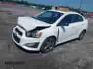 2015 Chevrolet Sonic RS z VIN 1G1JG5SB4F4177978, wystawiony jako IAAI lot #42811254 z przebiegiem 112 779 mil mil oraz . Historia ofert i sprzedaży dostępna na DreamBid. Obrazek 17.