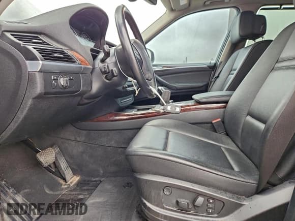 ✅ 2013 BMW X5 xDrive35i • VIN: 5UXZV4C51D0B16337 • Lot: 94300355. Listed on Copart with 140,048 mi. Free auction sales archive from the USA and detailed vehicle history report at DreamBid. Image 7.