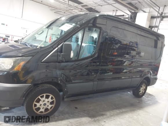 ✅ 2015 Ford Transit Cargo • VIN: 1FTYR2CM8FKA73018 • Лот: 43504238. Опубликован ранее на IAAI с пробегом 228 357 миль. Бесплатный доступ к архиву аукционных продаж из США и подробный отчёт об истории автомобиля на DreamBid. Изображение 14.