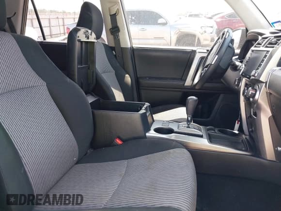 ✅ 2022 Toyota 4Runner SR5 • VIN: JTEEU5JRXN5260206 • Lot: 41775088. Listed on IAAI with 69,235 mi. Free auction sales archive from the USA and detailed vehicle history report at DreamBid. Image 5.