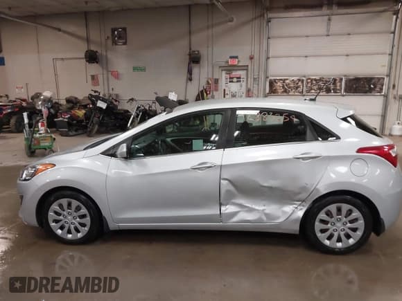 ✅ 2017 Hyundai Elantra • VIN: KMHD35LHXHU359864 • Lot: 42883259. Listed on IAAI with 68,520 mi. Free auction sales archive from the USA and detailed vehicle history report at DreamBid. Image 14.