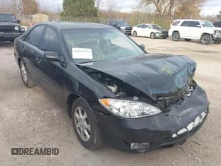 ✅ 2005 Toyota Camry LE • VIN: 4T1BF30K05U613516 • Lot: 43622570. Listed on IAAI with 176,554 mi. Free auction sales archive from the USA and detailed vehicle history report at DreamBid. Image 1.