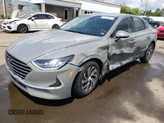 ✅ 2020 Hyundai Sonata Blue • VIN: KMHL24JJ0LA009538 • Лот: 65556685. Опубликован ранее на Copart с пробегом 103 961 миль. Бесплатный доступ к архиву аукционных продаж из США и подробный отчёт об истории автомобиля на DreamBid. Изображение 1.
