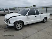 ✅ 1998 Chevrolet S-10 LS • VIN: 1GCCS19X7W8182819 • Лот: 53905645. Опубликован ранее на Copart с пробегом 289 159 миль. Бесплатный доступ к архиву аукционных продаж из США и подробный отчёт об истории автомобиля на DreamBid. Изображение 1.