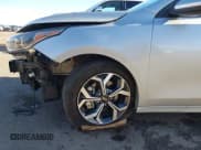 ✅ 2019 Kia Forte LXS • VIN: 3KPF24AD8KE010248 • Лот: 43188779. Опубликован ранее на IAAI с пробегом 72 730 миль. Бесплатный доступ к архиву аукционных продаж из США и подробный отчёт об истории автомобиля на DreamBid. Изображение 18.