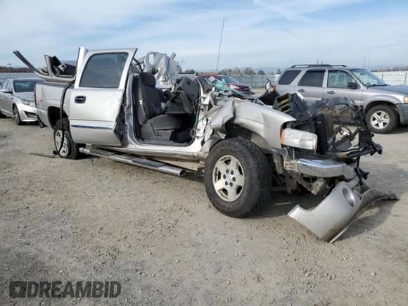 2007 GMC Sierra 1500 SL with VIN 2GTEK13V071123356, listed as a Copart auction lot 79495423 with Not provided miles and Salvage title. Bid and sale history available at DreamBid. Image 4.