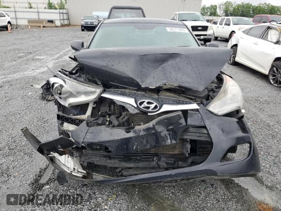 ✅ 2013 Hyundai Veloster w/Gray Int • VIN: KMHTC6AD8DU113990 • Lot: 54571895. Listed on Copart with 181,757 mi. Free auction sales archive from the USA and detailed vehicle history report at DreamBid. Image 5.