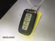 ✅ 2009 Hyundai Genesis • VIN: KMHGC46E69U046515 • Lot: 43634289. Wystawiony na IAAI z przebiegiem 195 447 mil. Bezpłatny archiwum sprzedaży aukcyjnych z USA i szczegółowy raport historii pojazdu na DreamBid. Zdjęcie 11.