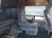 ✅ 1995 Chevrolet Chevy Van • VIN: 1GBEG25K1SF131482 • Лот: 43065280. Опубликован ранее на IAAI с пробегом 171 061 миль. Бесплатный доступ к архиву аукционных продаж из США и подробный отчёт об истории автомобиля на DreamBid. Изображение 8.