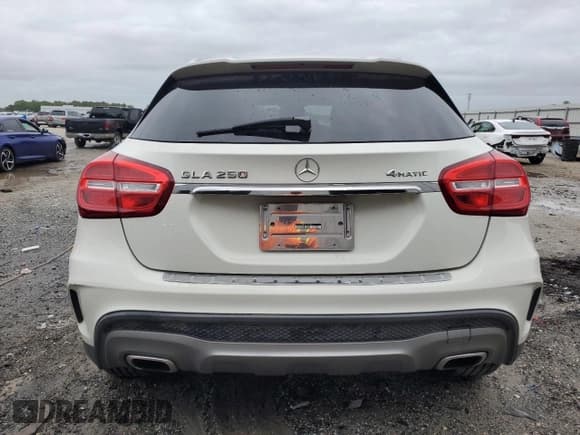 ✅ 2015 Mercedes-Benz GLA 250 • VIN: WDCTG4GBXFJ169981 • Lot: 82732105. Listed on Copart with 110,610 mi. Free auction sales archive from the USA and detailed vehicle history report at DreamBid. Image 6.