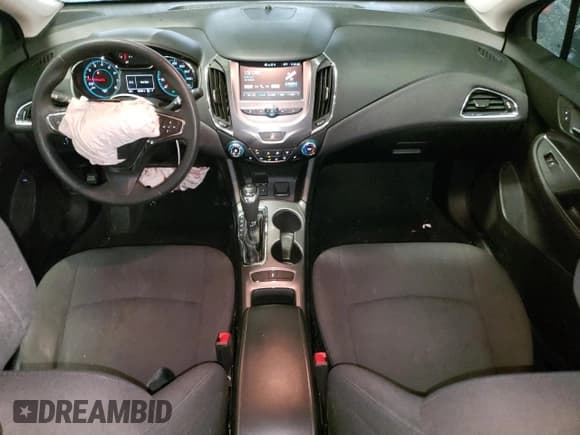 ✅ 2018 Chevrolet Cruze LT • VIN: 1G1BE5SM1J7193719 • Lot: 37223323. Listed on Copart with 105,394 mi. Free auction sales archive from the USA and detailed vehicle history report at DreamBid. Image 8.