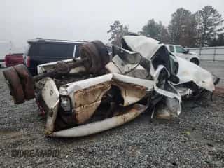 1998 Dodge 3500 z VIN 3B7MC36D4WM237391, wystawiony jako Copart lot #81355444 z przebiegiem Nie podano mil oraz Szkoda całkowita • Salvage title. Historia ofert i sprzedaży dostępna na DreamBid. Obrazek 3.