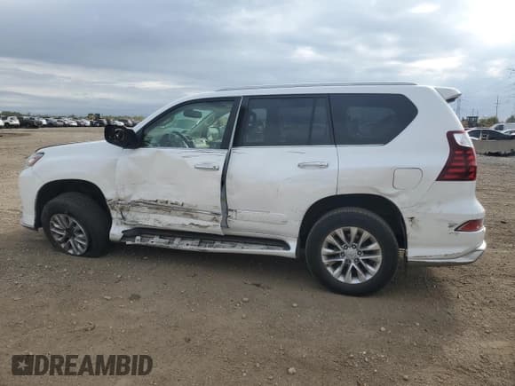 ✅ 2017 Lexus GX 460 Premium • VIN: JTJBM7FX3H5174781 • Lot: 82378585. Listed on Copart with 129,401 mi. Free auction sales archive from the USA and detailed vehicle history report at DreamBid. Image 2.