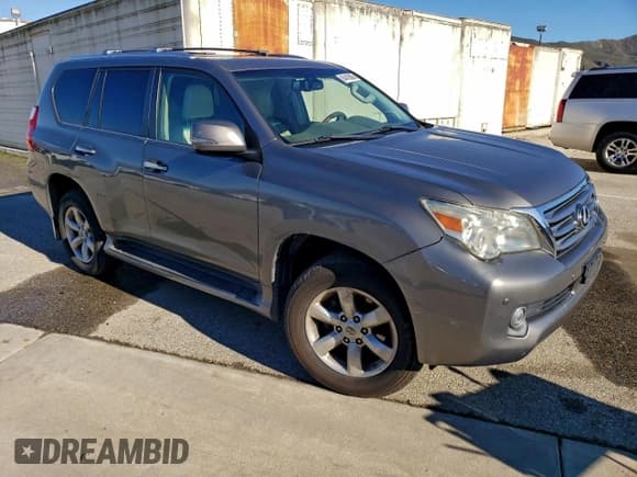 ✅ 2011 Lexus GX 460 • VIN: JTJBM7FX2B5035197 • Лот: 94415595. Опубликован ранее на Copart с пробегом 208 688 миль. Бесплатный доступ к архиву аукционных продаж из США и подробный отчёт об истории автомобиля на DreamBid. Изображение 4.