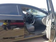 ✅ 2013 Hyundai Elantra GLS • VIN: KMHDH4AE4DU765489 • Lot: 43574109. Wystawiony na IAAI z przebiegiem 244 675 mil. Bezpłatny archiwum sprzedaży aukcyjnych z USA i szczegółowy raport historii pojazdu na DreamBid. Zdjęcie 5.