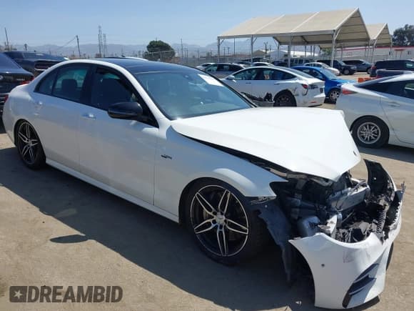 ✅ 2019 Mercedes-Benz E 53 AMG • VIN: WDDZF6BBXKA493065 • Lot: 42519867. Listed on IAAI with 53,105 mi. Free auction sales archive from the USA and detailed vehicle history report at DreamBid. Image 1.