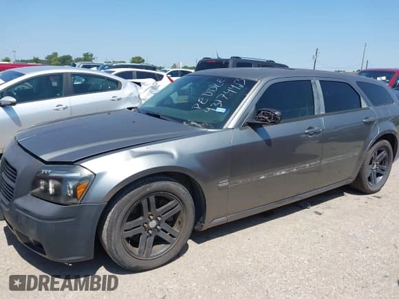 ✅ 2005 Dodge Magnum RT • VIN: 2D4GV58275H546898 • Lot: 43174413. Listed on IAAI with 174,771 mi. Free auction sales archive from the USA and detailed vehicle history report at DreamBid. Image 6.