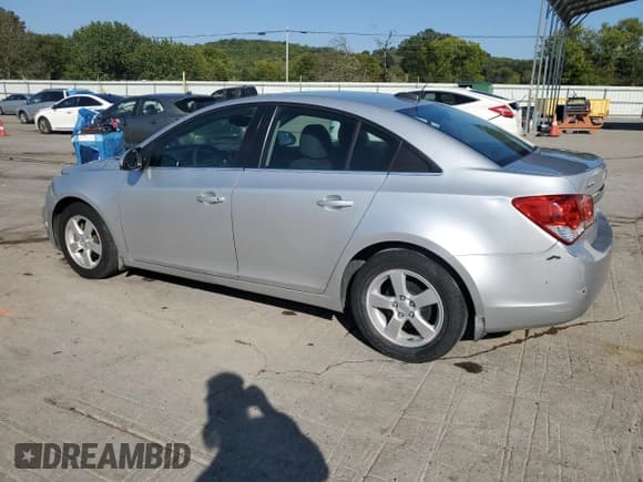 ✅ 2015 Chevrolet Cruze LT • VIN: 1G1PC5SB2F7111739 • Lot: 80258465. Listed on Copart with 115,919 mi. Free auction sales archive from the USA and detailed vehicle history report at DreamBid. Image 2.